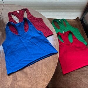 4 crop tanks bundle women’s s/m (044)